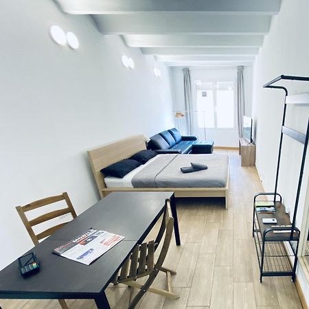 شقة Apl Sants Lofts Bcn Fira Camp Nou برشلونة المظهر الخارجي الصورة