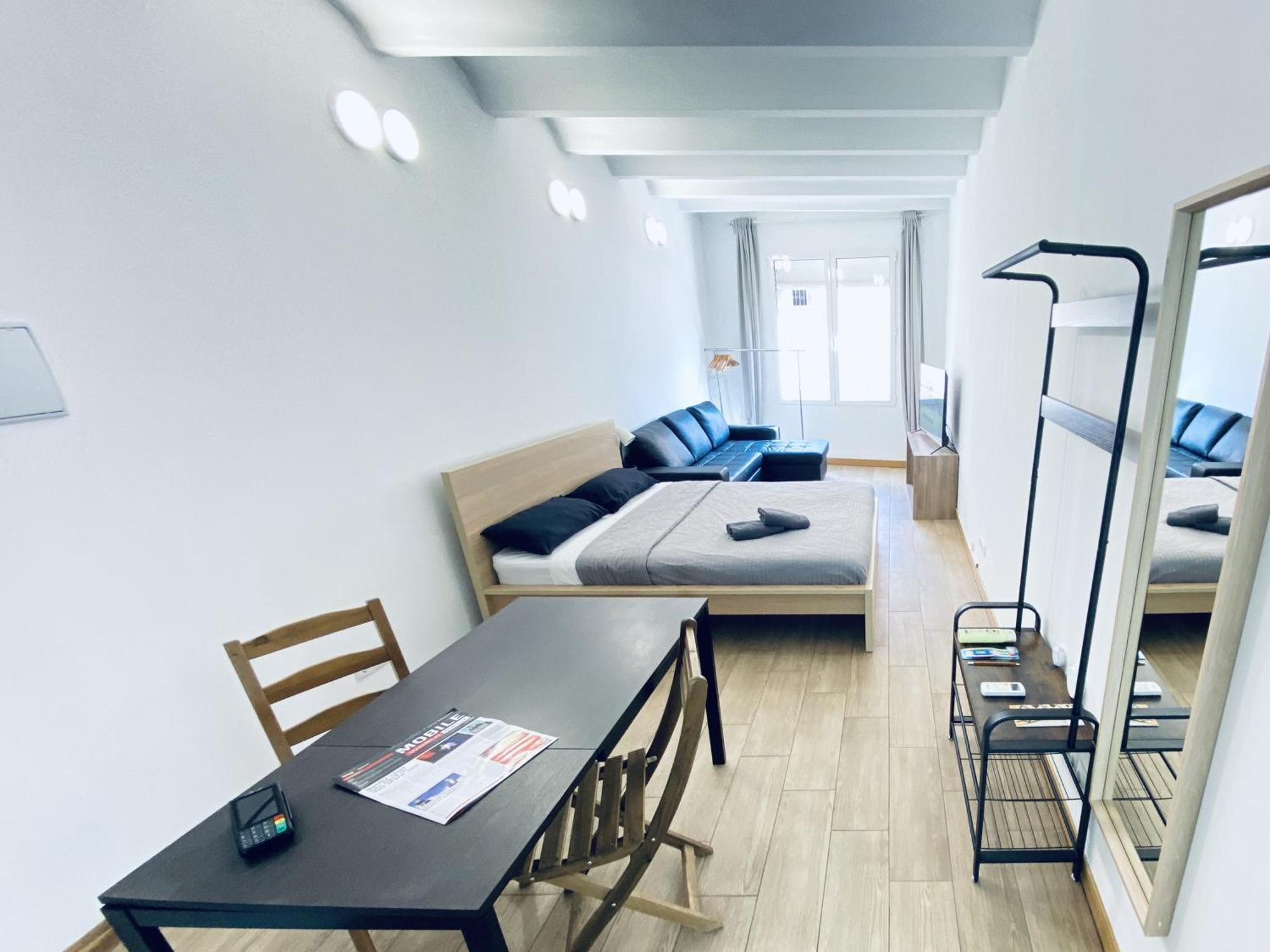 شقة Apl Sants Lofts Bcn Fira Camp Nou برشلونة المظهر الخارجي الصورة