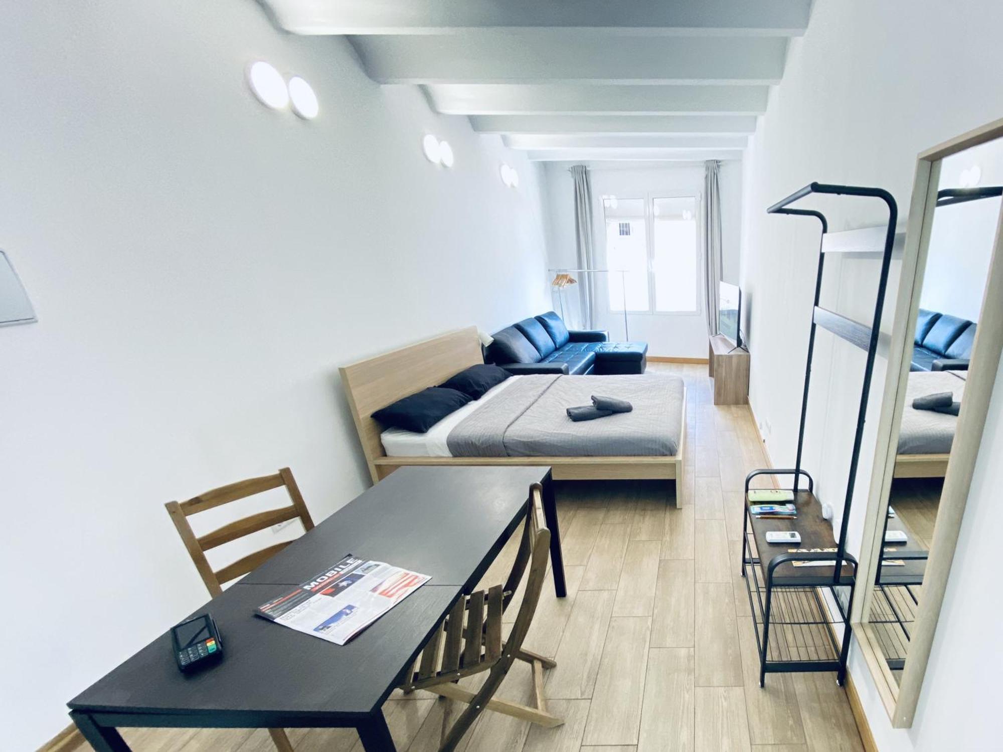شقة Apl Sants Lofts Bcn Fira Camp Nou برشلونة المظهر الخارجي الصورة