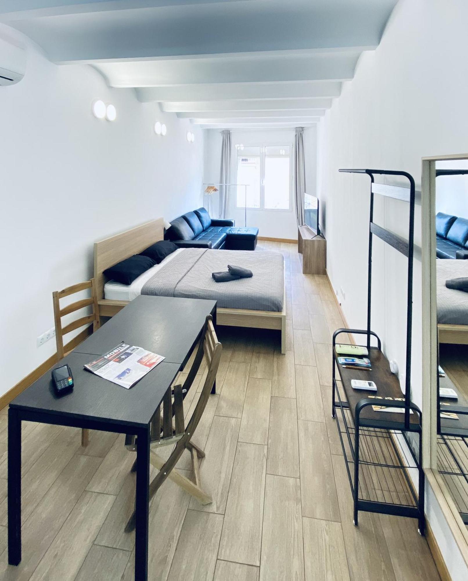 شقة Apl Sants Lofts Bcn Fira Camp Nou برشلونة المظهر الخارجي الصورة